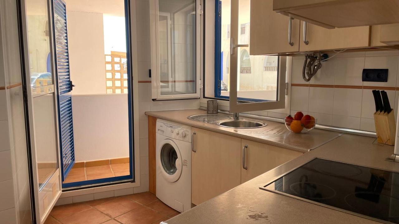 Apartamento De 3 Dormitorios A 60 M De La Playa En La Isleta, Cabo De Gata لا إيسليتا ديل مورو المظهر الخارجي الصورة