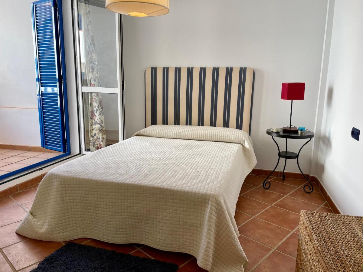 Apartamento De 3 Dormitorios A 60 M De La Playa En La Isleta, Cabo De Gata لا إيسليتا ديل مورو المظهر الخارجي الصورة