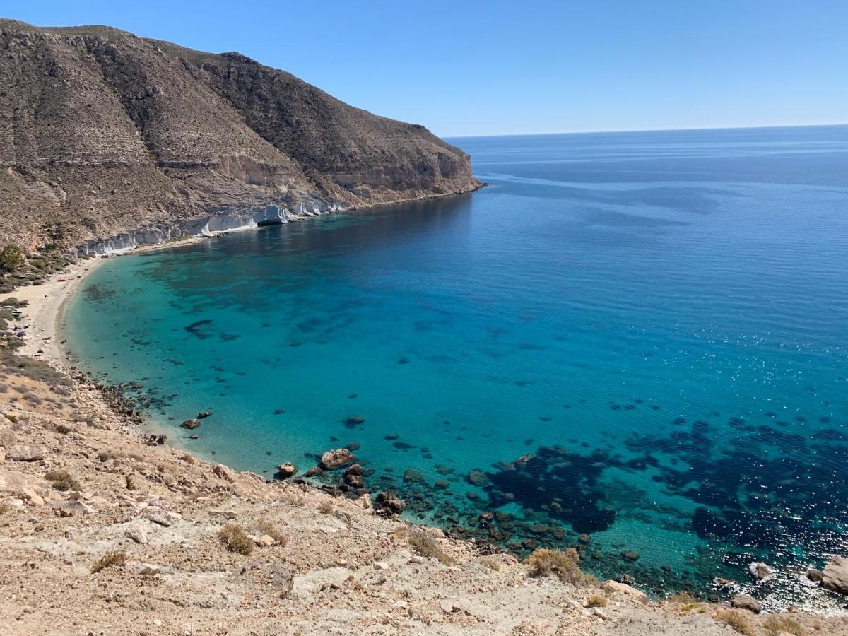 Apartamento De 3 Dormitorios A 60 M De La Playa En La Isleta, Cabo De Gata لا إيسليتا ديل مورو المظهر الخارجي الصورة