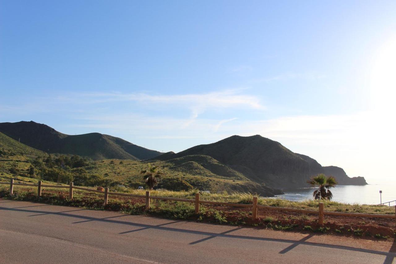 Apartamento De 3 Dormitorios A 60 M De La Playa En La Isleta, Cabo De Gata لا إيسليتا ديل مورو المظهر الخارجي الصورة