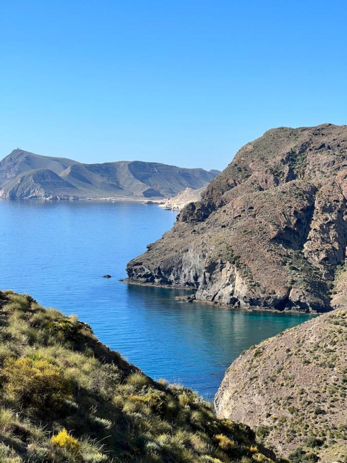 Apartamento De 3 Dormitorios A 60 M De La Playa En La Isleta, Cabo De Gata لا إيسليتا ديل مورو المظهر الخارجي الصورة